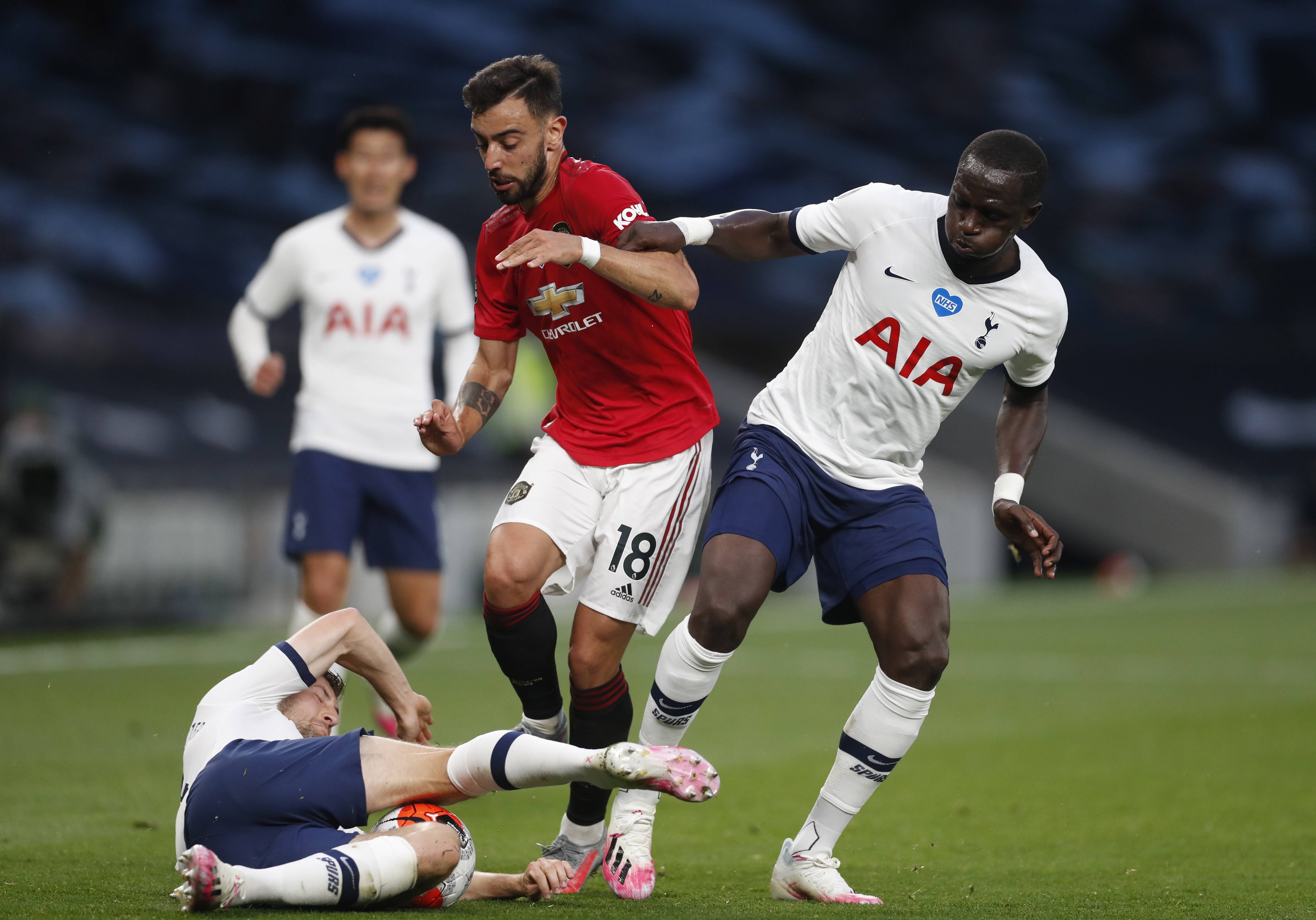 女足造成了 女足造成了